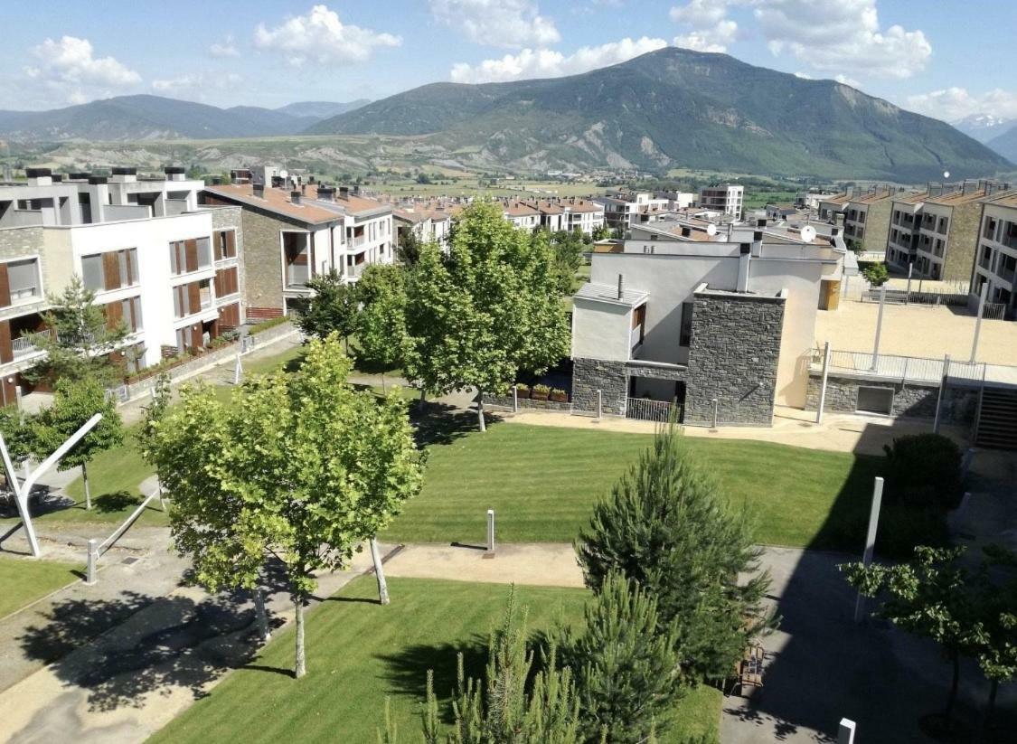 شقة Deluxe Pirineos Sabiñánigo المظهر الخارجي الصورة